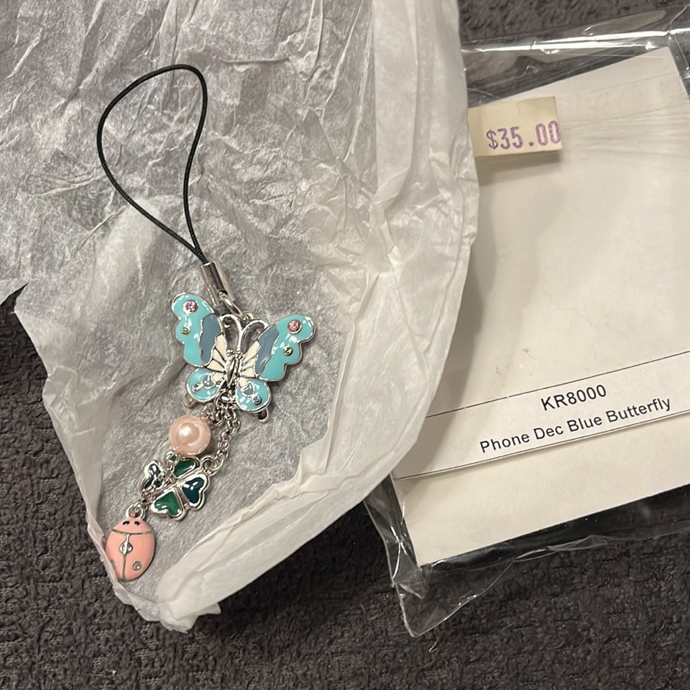 Multiple Phone Charms - Picture 2 of 6